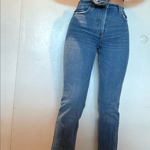Abercrombie 90’s high rise jeans